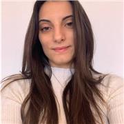 Studentessa uscita dal liceo linguistico offre ripetizioni di inglese, spagnolo e francese e aiuto compiti per tutte le età